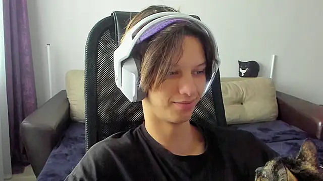 Ostin meow online show from 11.14.25