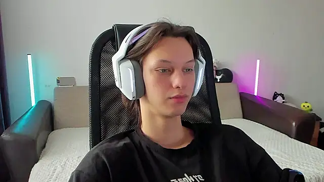 Ostin meow online show from 02.17.26