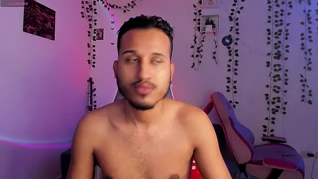 Raf brunette online show from 12.04.24