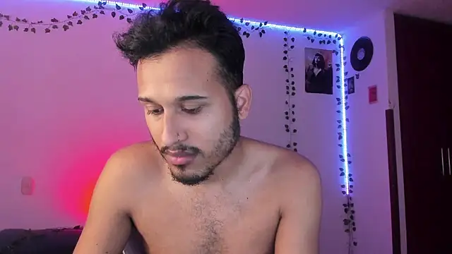 Raf brunette online show from 03.12.25