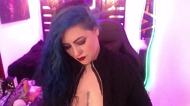 Snapshot of scarleth_blue chatting on 05.18.26 scarleth blue online show from 05.18.26