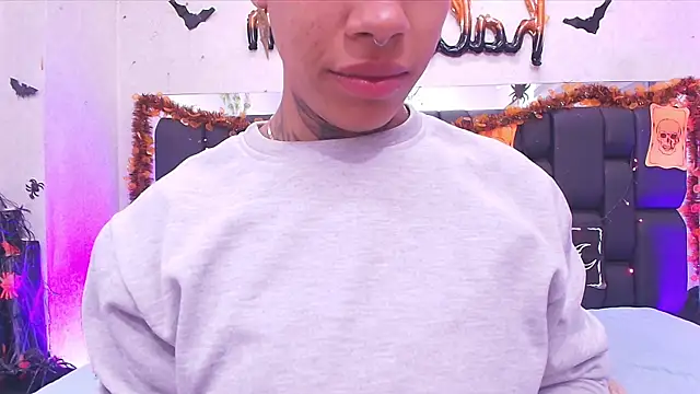 Snapshot of canela_oss chatting on 10.22.25 canela oss online show from 10.22.25