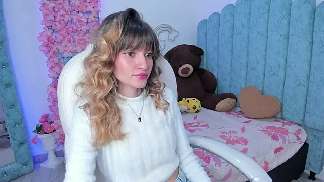 Snapshot of summer_sweet_ chatting on 02.27.25 summer sweet online show from 02.27.25