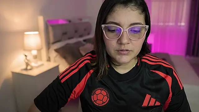 Camilaa bueno online show from 12.21.24