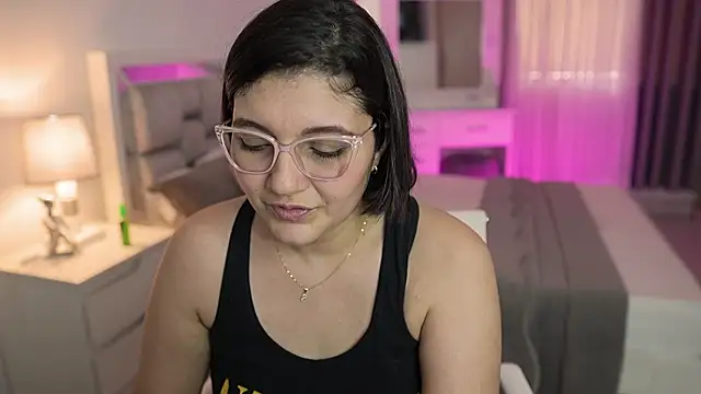 Camilaa bueno online show from 01.01.25