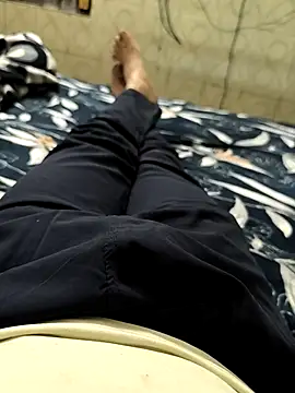 Snapshot of faaseel chatting on 02.25.25 faaseel online show from 02.25.25