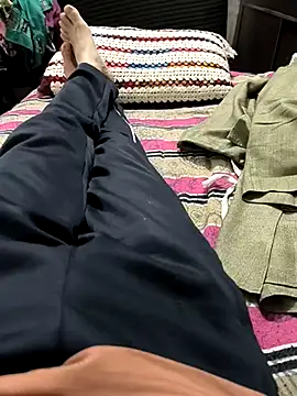 Snapshot of faaseel chatting on 03.18.25 faaseel online show from 03.18.25