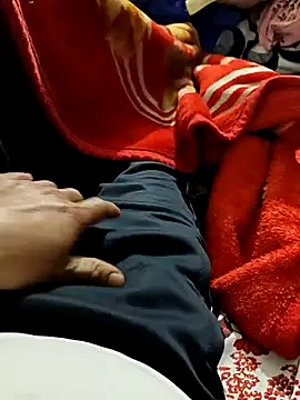 Snapshot of faaseel chatting on 11.25.25 faaseel online show from 11.25.25