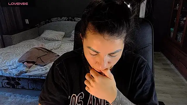 Aria Dl online show from 09.10.25