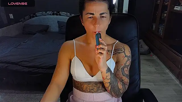 Aria Dl online show from 10.07.25