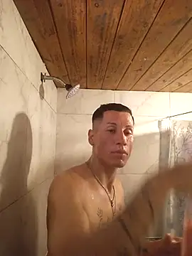 Snapshot of FlacoDani chatting on 09.09.25 FlacoDani online show from 09.09.25