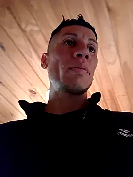 Snapshot of FlacoDani chatting on 11.08.25 FlacoDani online show from 11.08.25