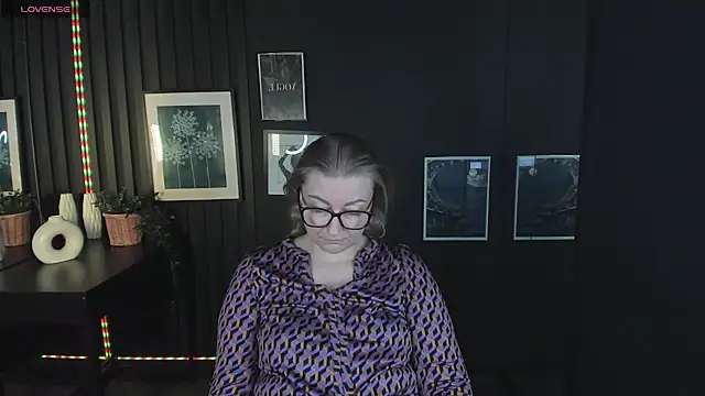 AlexandraKind online show from 03.07.25