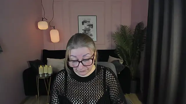 AlexandraKind online show from 03.11.25