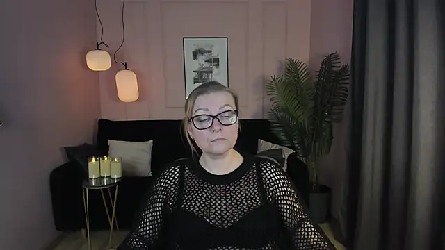 AlexandraKind online show from 03.12.25