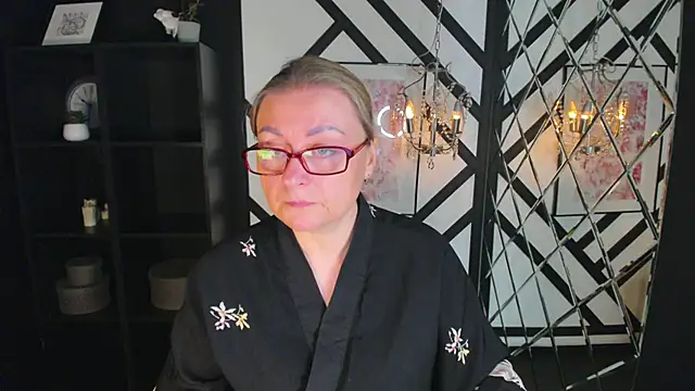 AlexandraKind online show from 10.03.25