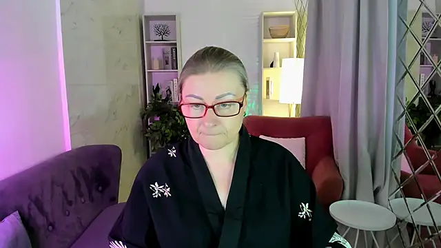 AlexandraKind online show from 11.11.25