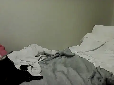 housewife shantie online show from 11.07.25