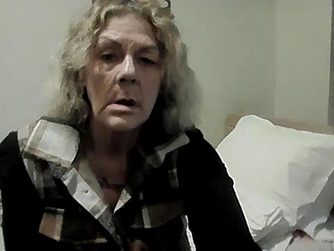 housewife shantie online show from 03.16.26