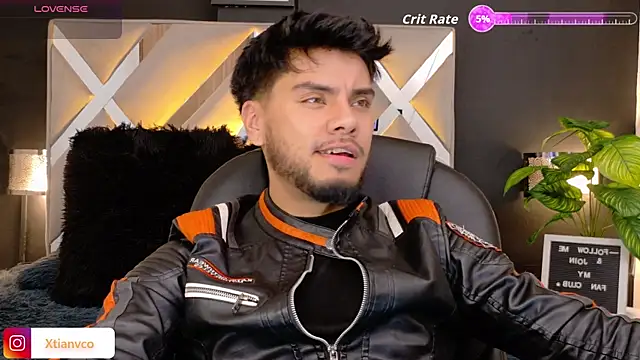 Snapshot of Tommidubois chatting on 11.25.25 Tommidubois online show from 11.25.25