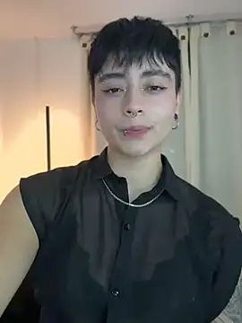 Snapshot of Chriss_gomez2 chatting on 06.17.26 Chriss gomez2 online show from 06.17.26