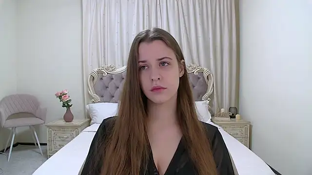 Snapshot of AgataAisitt chatting on 10.18.25 AgataAisitt online show from 10.18.25