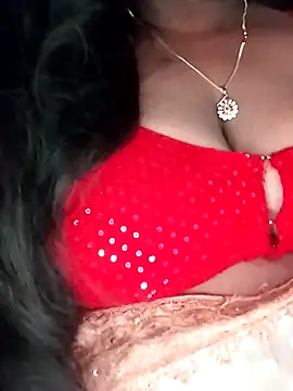 Snapshot of Sexy_Radhikaa chatting on 05.09.26 Sexy Radhikaa online show from 05.09.26