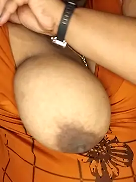 Snapshot of Sexy_Radhikaa chatting on 05.27.26 Sexy Radhikaa online show from 05.27.26
