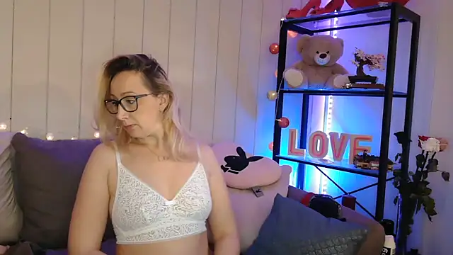 Lyscoquine online show from 03.17.26