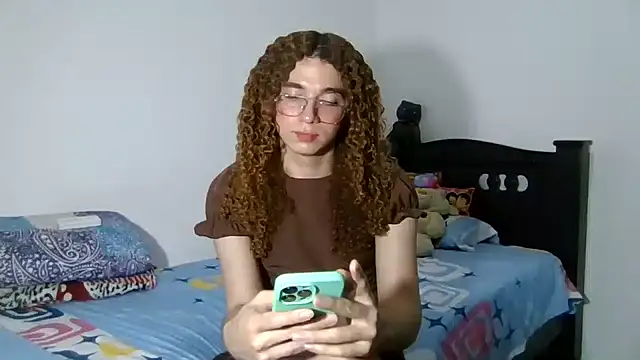 Snapshot of CELESSTESeductora chatting on 02.19.25 CELESSTESeductora online show from 02.19.25