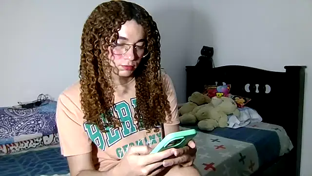 Snapshot of CELESSTESeductora chatting on 02.28.25 CELESSTESeductora online show from 02.28.25