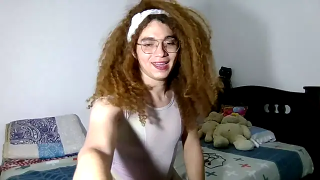 Snapshot of CELESSTESeductora chatting on 03.19.25 CELESSTESeductora online show from 03.19.25