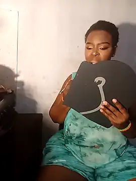 curvyloneah75 online show from 03.16.25