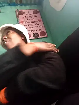 curvyloneah75 online show from 03.19.25