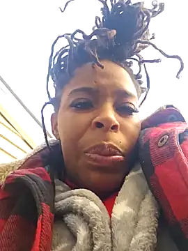 Snapshot of 69magiccity2 chatting on 12.04.24 69magiccity2 online show from 12.04.24