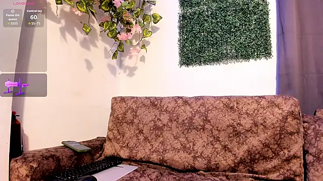 Snapshot of MeleekXXX_ chatting on 02.24.26 MeleekXXX online show from 02.24.26