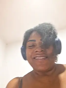 Snapshot of GoddessCarrie chatting on 09.11.25 GoddessCarrie online show from 09.11.25