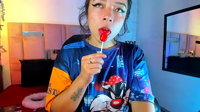 natacha  black  online show from 02.20.25