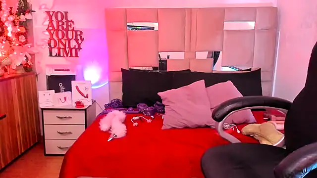 natacha  black  online show from 02.24.25