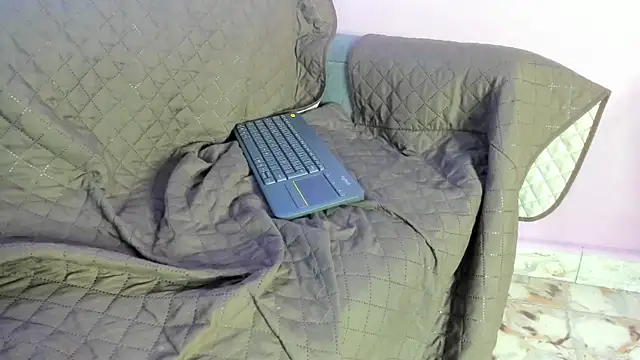 Snapshot of ZoeSmith6 chatting on 01.30.25 ZoeSmith6 online show from 01.30.25