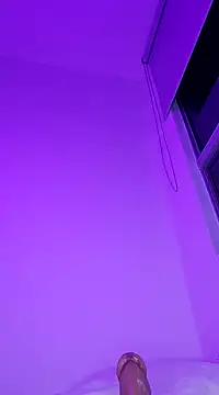 Snapshot of varenkaivanova_22 chatting on 12.17.24 varenkaivanova 22 online show from 12.17.24