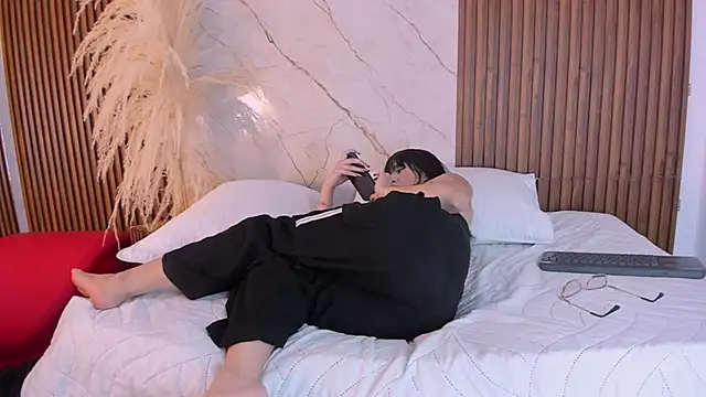 king lovely hornyy online show from 05.15.26
