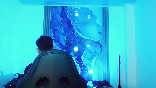 Alessa mullen online show from 10.17.25