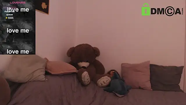 Snapshot of juicy_mystery chatting on 02.22.25 juicy mystery online show from 02.22.25