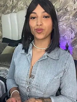 LollaByer online show from 02.26.25