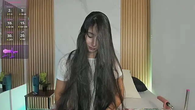 Julia Martinez  online show from 02.25.26