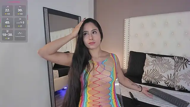 Snapshot of Julia_Martinez_ chatting on 06.19.26 Julia Martinez online show from 06.19.26