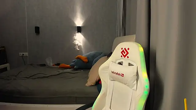 Snapshot of Kleo_Godde chatting on 09.30.25 Kleo Godde online show from 09.30.25