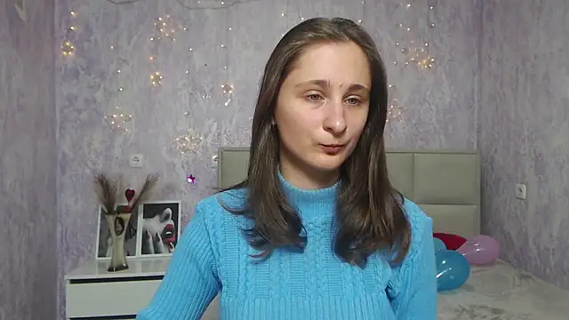 Snapshot of MichelLeee chatting on 01.15.25 MichelLeee online show from 01.15.25