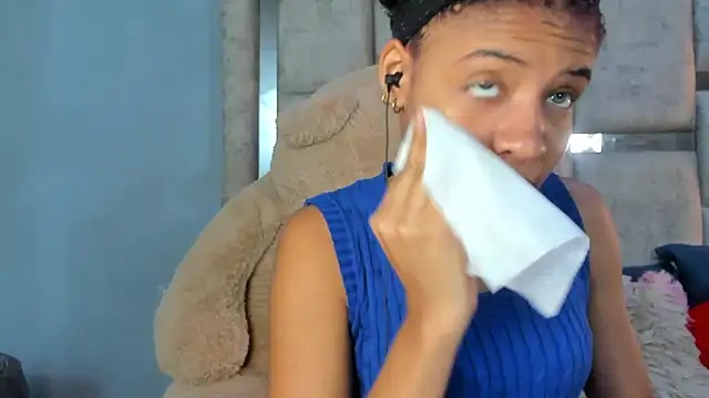 AshleyHill2 online show from 09.27.25